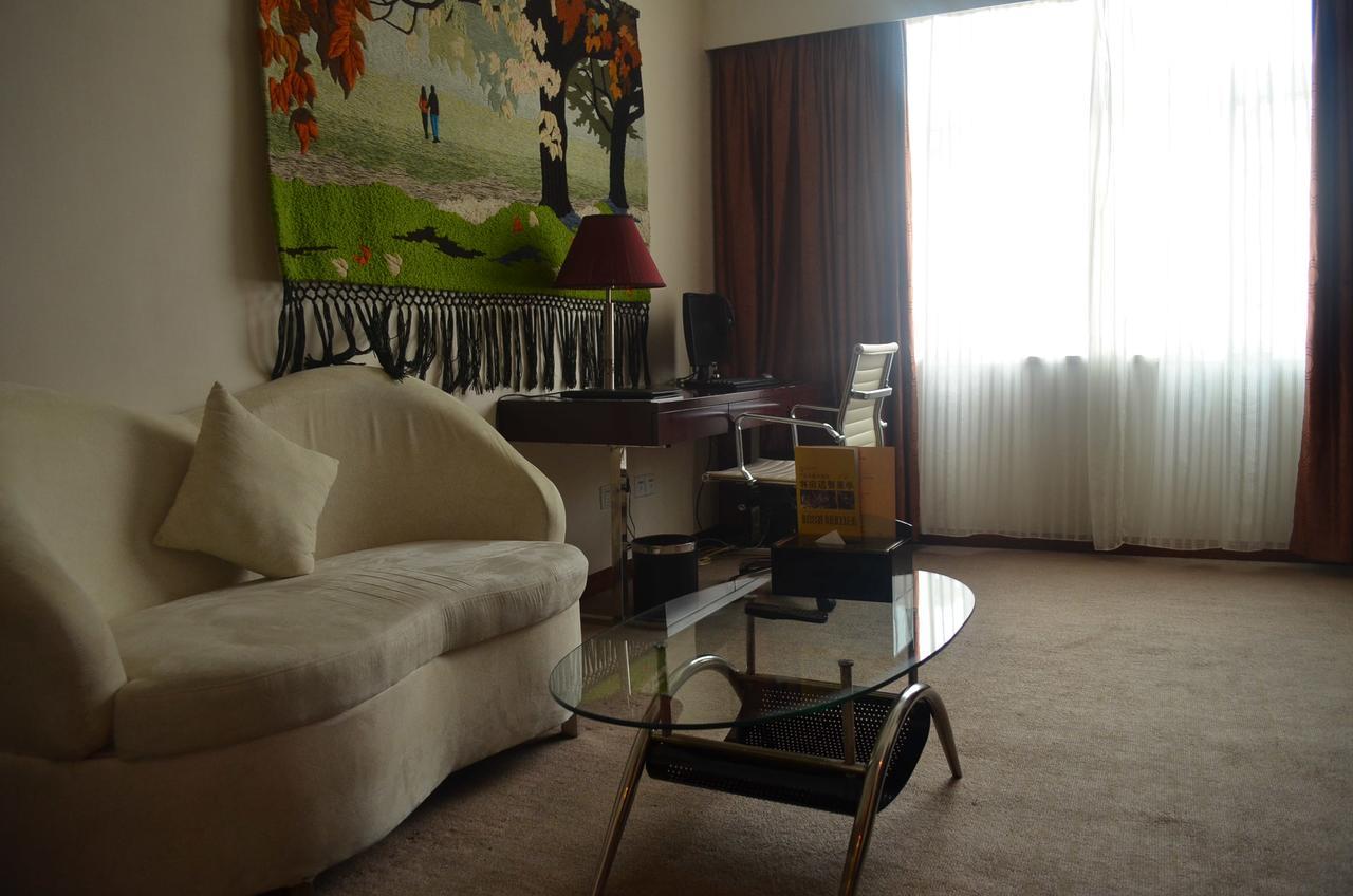 Tianhao Hotel Гуанчжоу Экстерьер фото