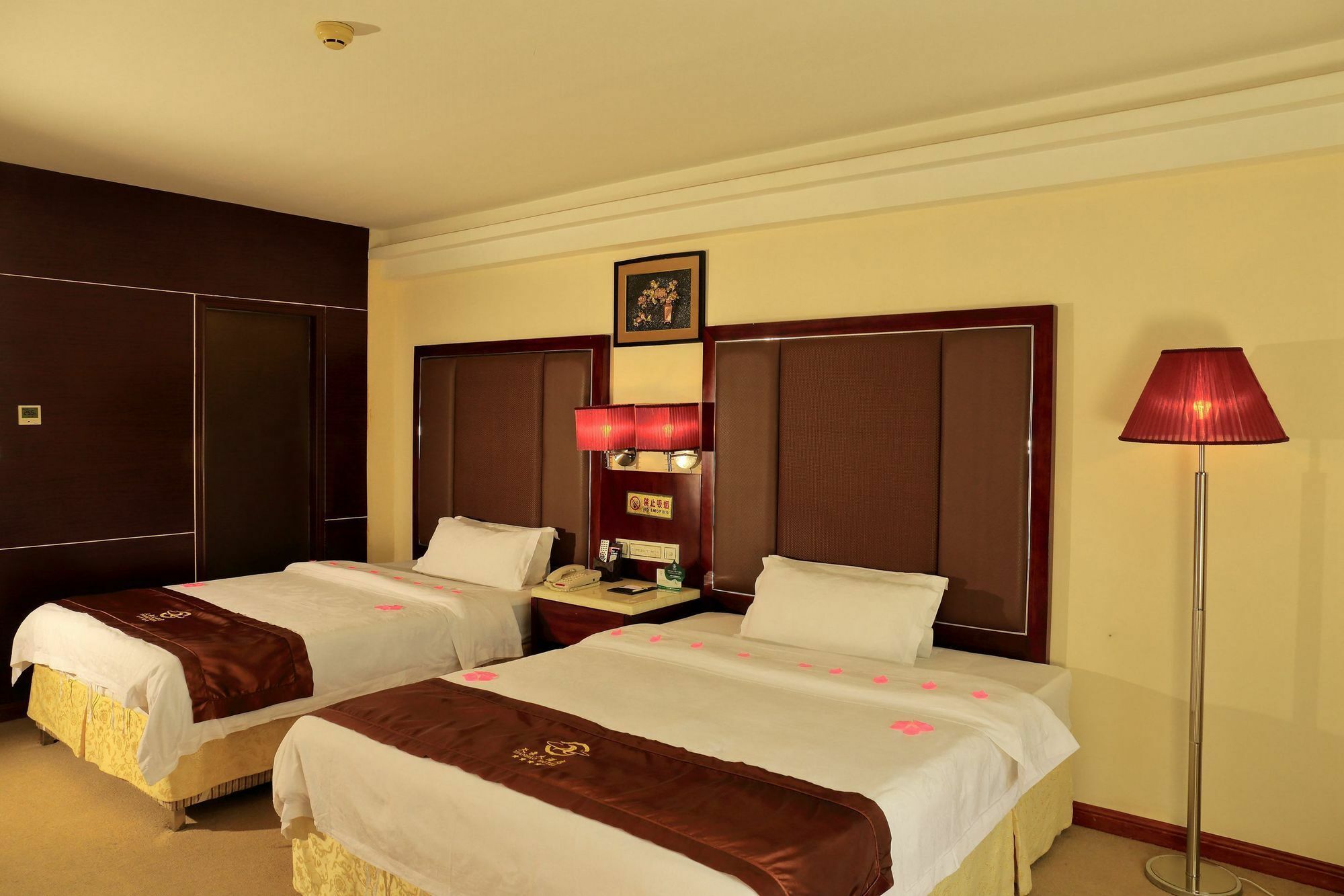 Tianhao Hotel Гуанчжоу Экстерьер фото