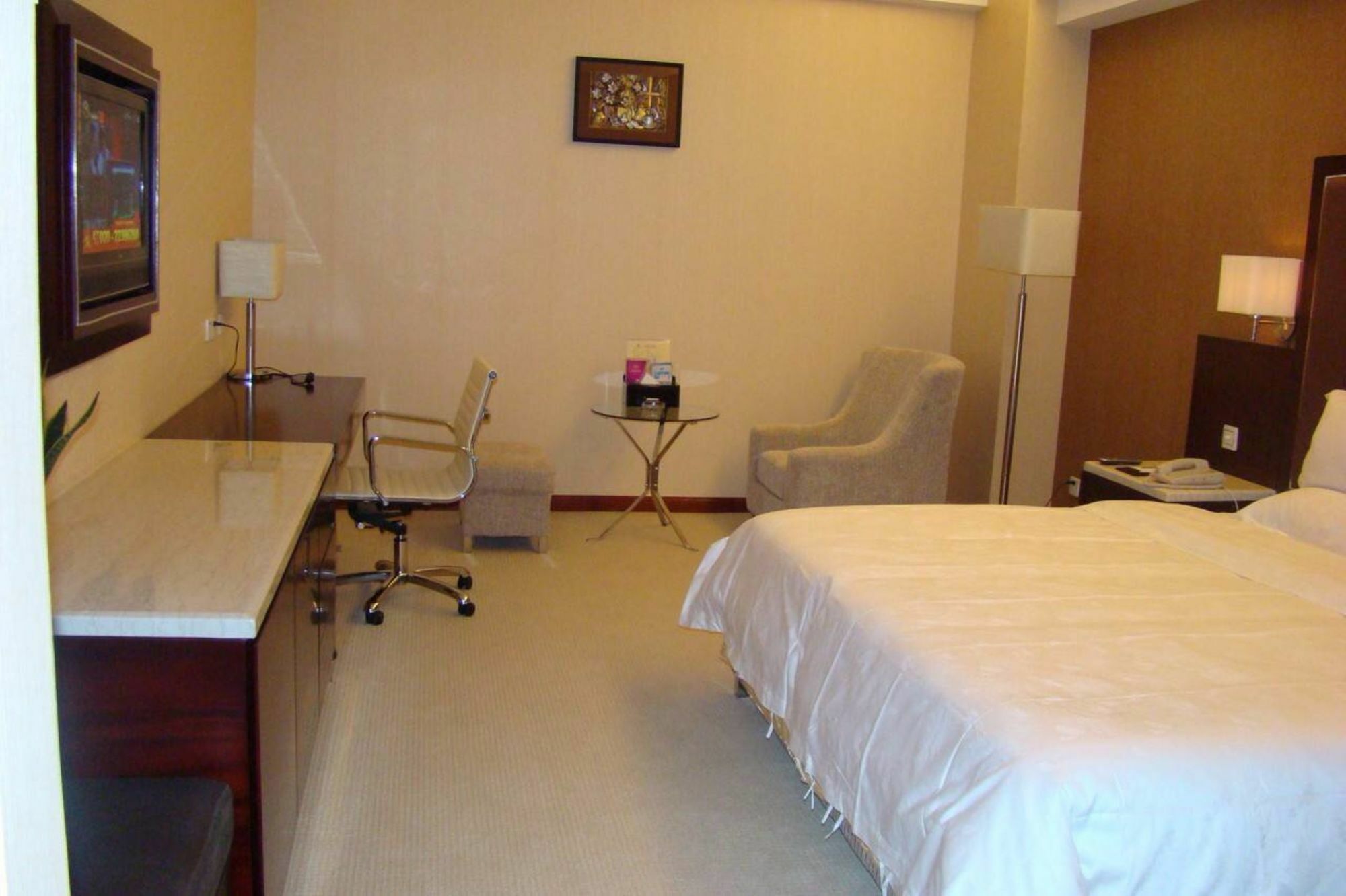 Tianhao Hotel Гуанчжоу Экстерьер фото